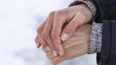 نکته بهداشتی روز: آیا دست‌هایتان سرد است؟