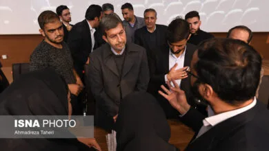 گفت‌وگوی صریح دانشجویان با استاندار اصفهان