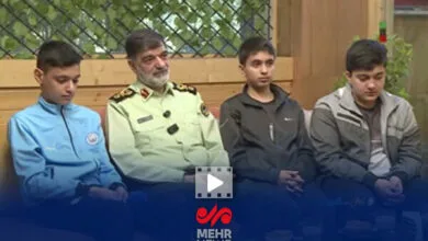 بدون تعارف با پسرانی که قصه پدران قهرمان خود را روایت می‌کنند