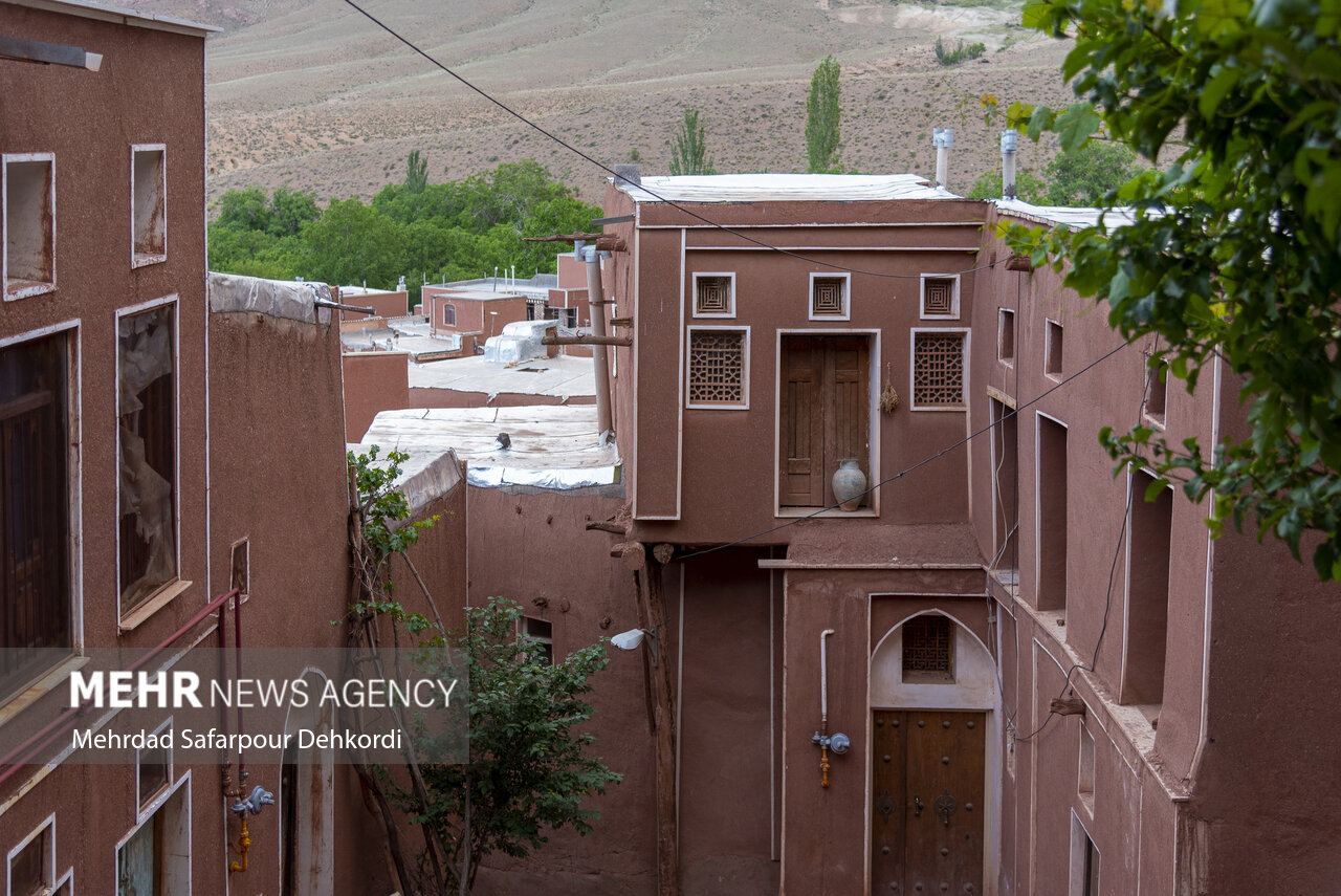 راه پر پیچ و خم ثبت جهانی «ابیانه»