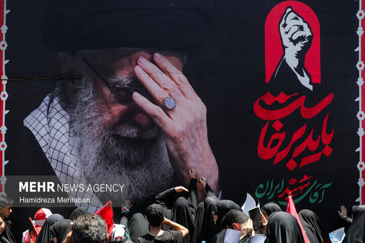 اعلام برنامههای چهلم رهبر شهید در شهرستانهای استان تهران