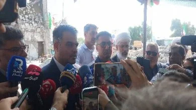 بازدید سخنگوی قوه قضائیه از مدرسه شجره طیبه میناب و نواختن زنگ مقاومت