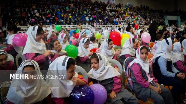 جشن «فضانوردان کوچک» در خرم‌آباد برگزار شد